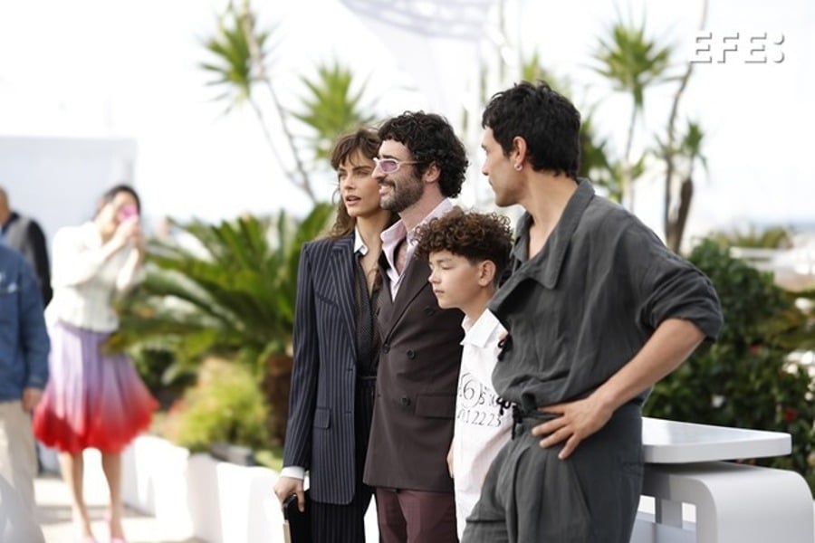 Cara Delevingne y Diego Calva brillan en la comedia ‘Club Kid’ en Cannes