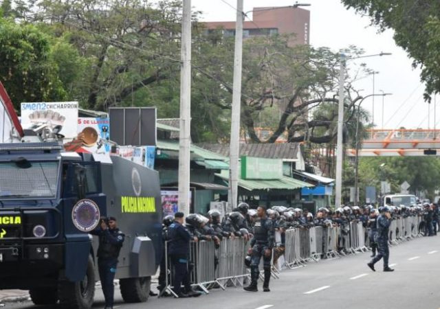 Desalojo en Teleofertas sacude el corazón comercial del Distrito Nacional