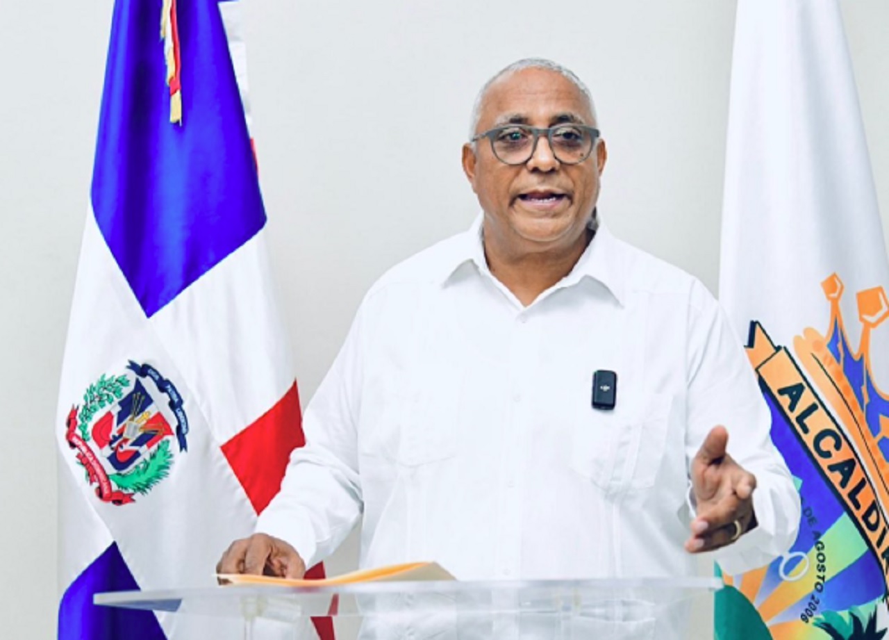 Alcalde de Pedro Brand respalda proyecto de instalación de un relleno sanitario en El Aguacate y llama al diálogo