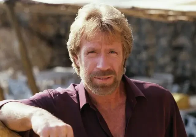 “Zombie Airplane”: la última película de Chuck Norris