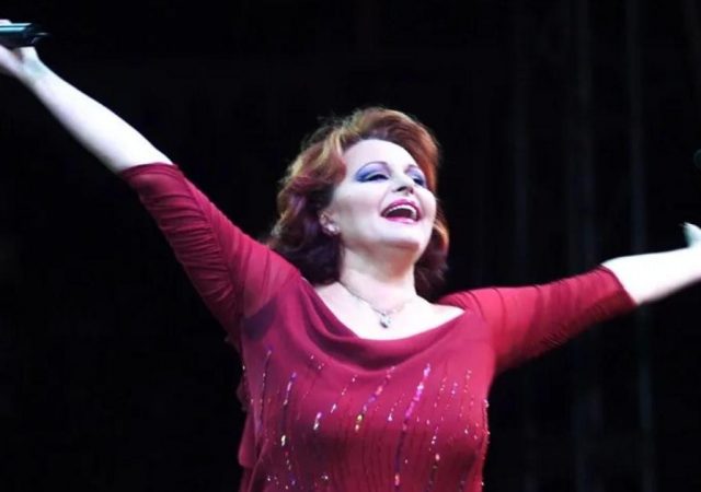 Rocío Dúrcal regresa a los cines por 20 años de su legado musical
