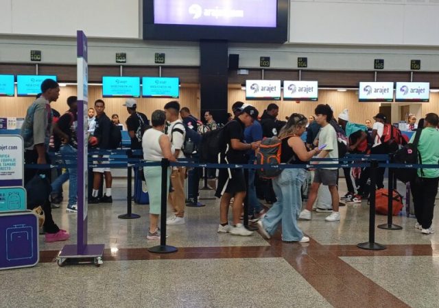 Tormenta Iona provoca cancelación de vuelos desde Las Américas hacia EE. UU.