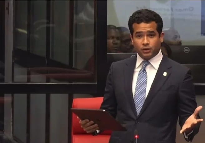 Omar Fernández propone eliminar impuesto que encarece préstamos hipotecarios