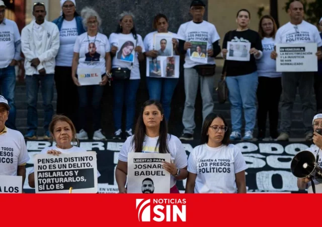 Excarcelan expolicías de Caracas, los presos políticos más antiguos de Venezuela, dice ONG