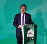 Leonel Fernández critica reducción de recursos a partidos políticos