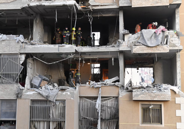 EE.UU. afirma haber destruido centros de mando iraníes tras ataque en Ormuz