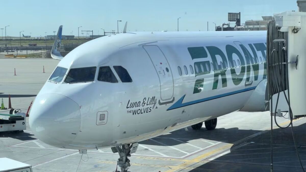 Un avión mata a una persona que entró sin permiso a pista aérea en Denver