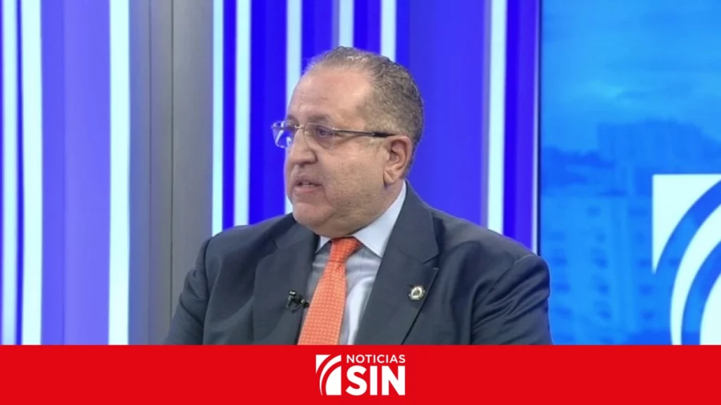 Magín Díaz: los combustibles subirán hasta RD$6 este viernes y los congelarán por tres meses