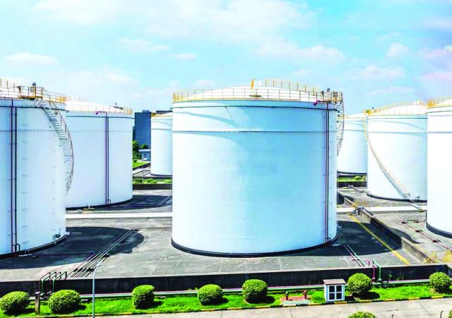 Precio del petróleo se mantiene por encima de US$105 el barril
