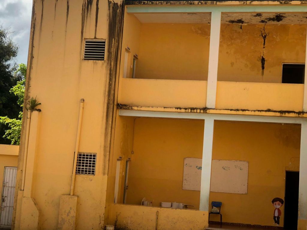 Deterioro de escuelas obliga a reforzar evaluación de las edificaciones, afirma director de Onesvie