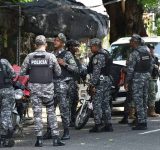 La reforma policial prohíbe revisar genitales y elimina rango de raso