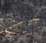 El incendio sigue amenazando Les Gavarres (Girona), donde podría arrasar 30.000 hectáreas