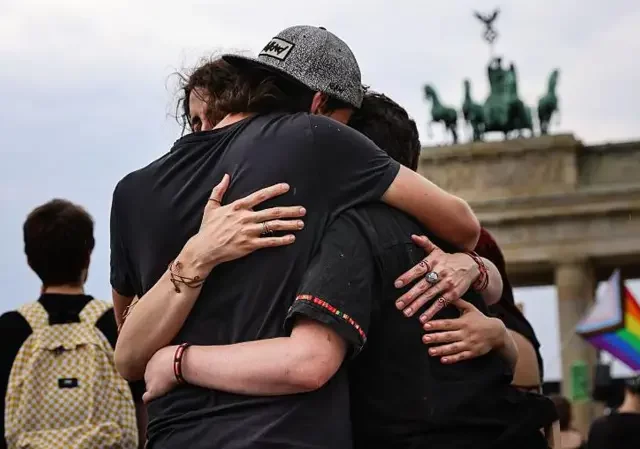 Policía alemana mata al sospechoso del ataque contra la Marcha del Orgullo en Berlín que dejó una mujer muerta y 29 heridos