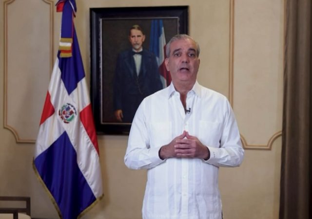Abinader dispone vuelo humanitario para que dominicanos en Venezuela regresen al país