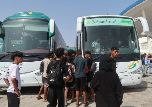 La policía calcula que unos 73.500 migrantes han salido ya de Ceuta hacia Marruecos