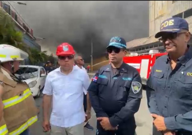Policía Nacional apresa a 17 personas por saqueo durante incendio en L&R Comercial