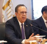 Funcionarios del Gobierno y la ABA analizan la economía nacional y los retos ante el conflicto en Oriente Medio