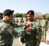 Ejército reconoce a soldados que rechazaron soborno durante operativo en Santiago