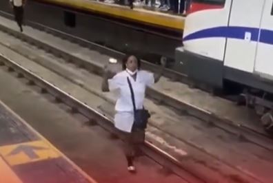 Momento de tensión en el Metro: mujer se lanza a la vía en estación Juan Pablo Duarte