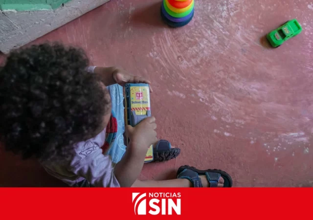 Hábitat para la Humanidad supera los 4,200 pisos de concreto construidos en República Dominicana