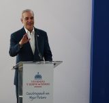 Abinader asegura que no detendrá la reforma policial