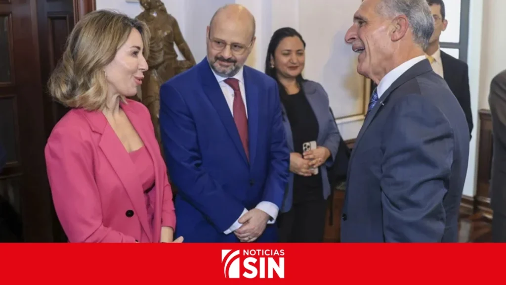 Asfura y agencia S&P analizan situación económica y perspectivas fiscales de Honduras