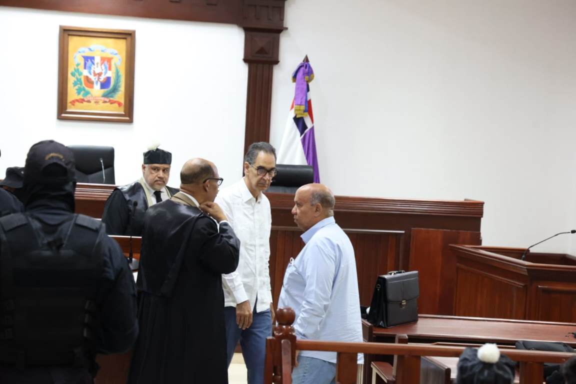Defensa de Santiago Hazim y otros abogados no se oponen a prórroga de MP en caso SeNaSa
