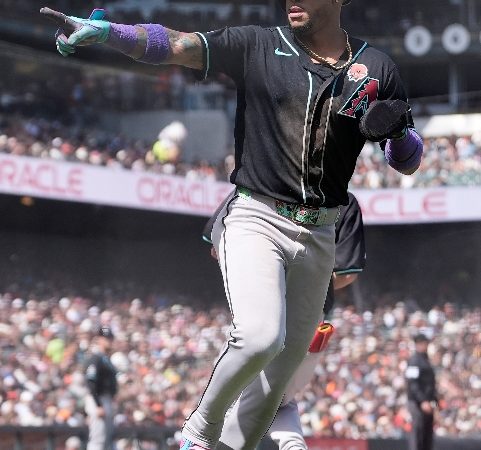 Ketel Marte elimina el contenido de los D-backs de su Instagram, desatando especulaciones sobre un posible cambio