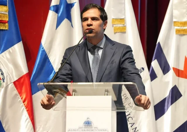 Feria del Libro cierra con más de 714 mil visitantes y ventas por RD$97.4 millones