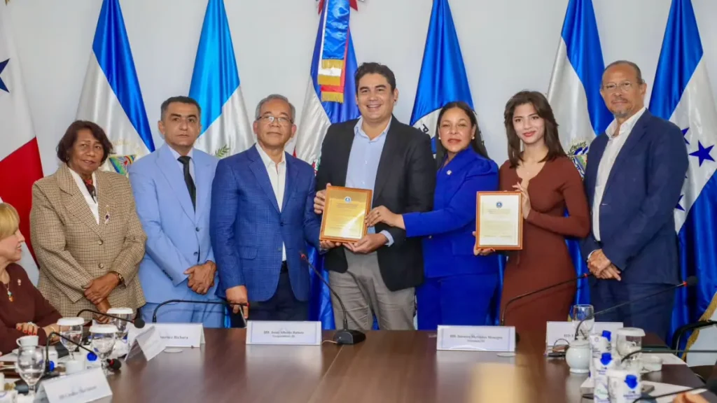 El PARLACEN reconoce el talento literario dominicano en el VI Concurso Rubén Darío