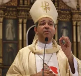 León XIV acepta renuncia de Ozoria y entrega a Morel Diplán el Arzobispado de Santo Domingo y el Obispado Castrense