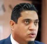 Kelvin Cruz: un ministro recalcitrante