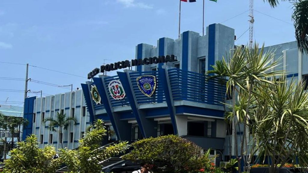 Detienen adolescente implican en el asesinato del taxista Feliz Valentín en Santo Domingo Este