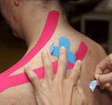 Cintas kinesiológicas: ¿funcionan? Esto revela un estudio