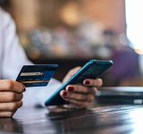 Cae la cantidad de tarjetas de crédito de menor límite